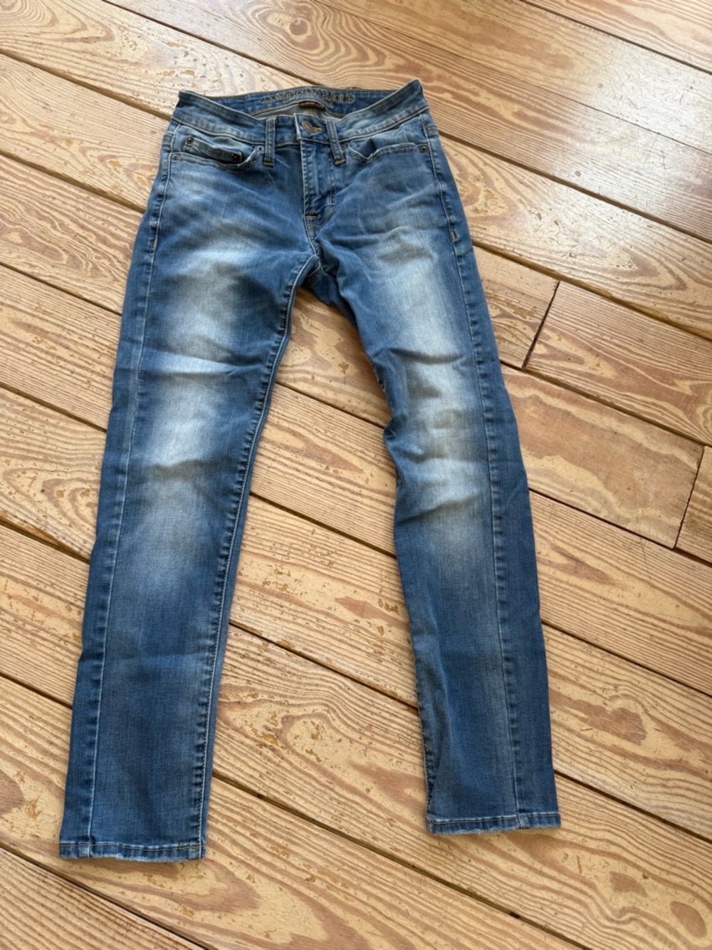 American Eagle Outfitters skinny jeans size 26x28